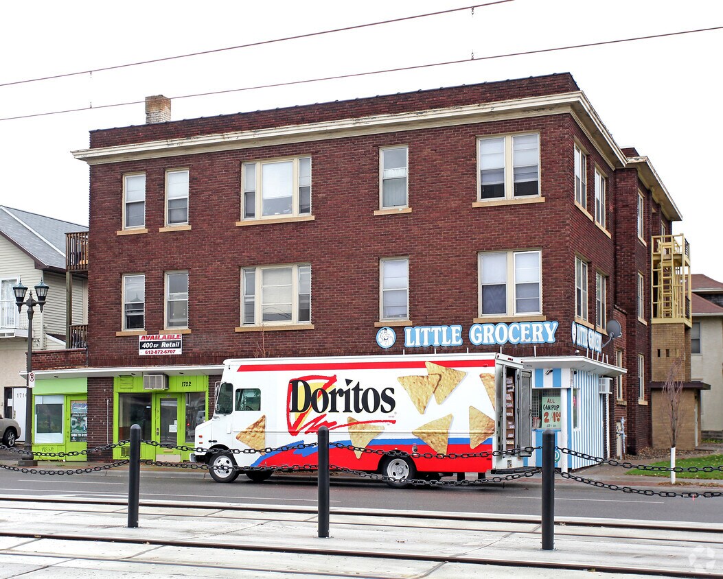 Building Photo - 476 Herschel St.