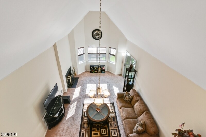 Foto principal - 28 Kensington Dr