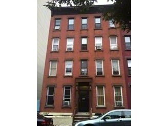 Building Photo - 372 Baltic St