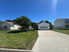 Building Photo - 788 Daimler Dr
