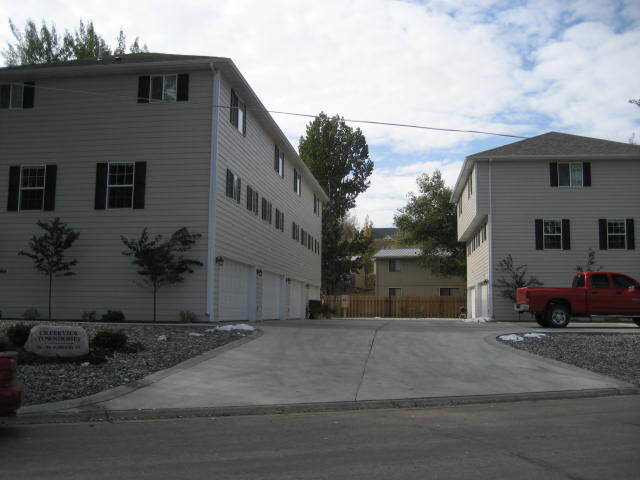 Building Photo - 726 Marion St