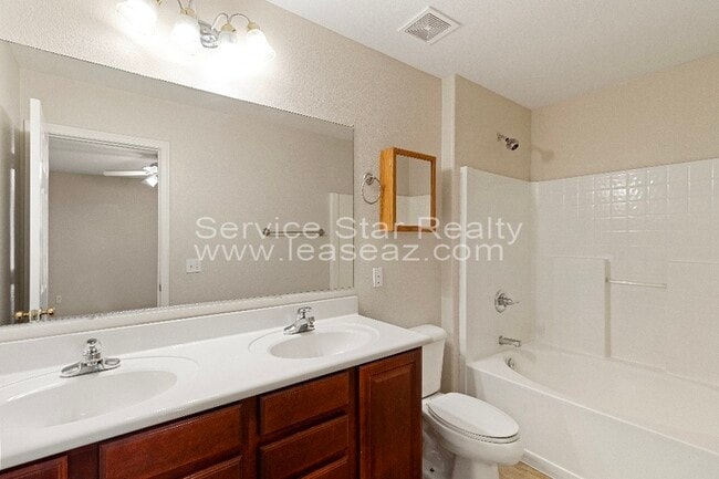 Building Photo - 9558 N 81st Dr