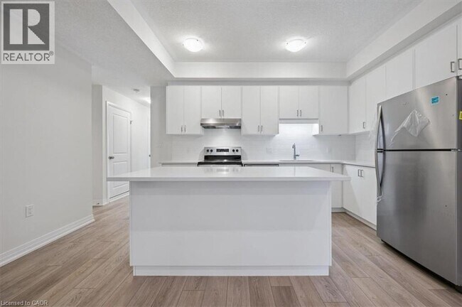 Building Photo - 157 REVERIE Wy