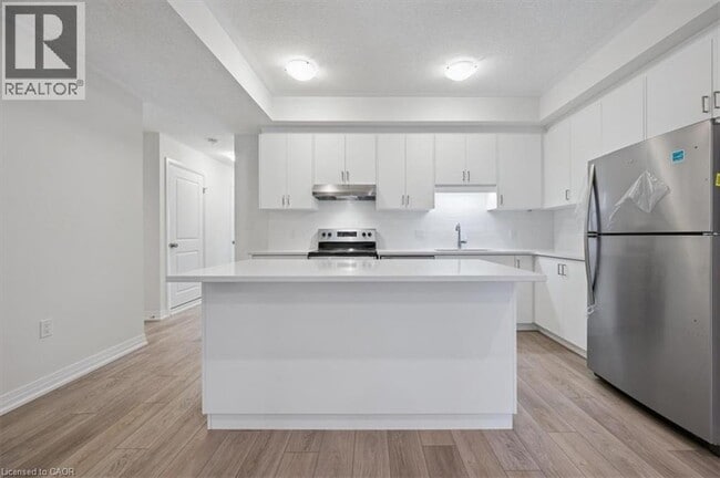 Building Photo - 21 REVERIE Wy