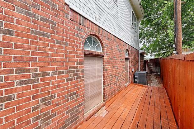 Building Photo - 8360 Hickory St