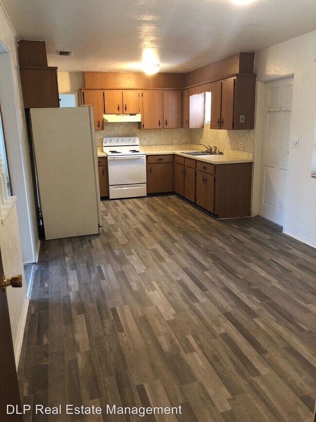 Building Photo - 3 br, 1 bath House - 1502 Ridge Ave