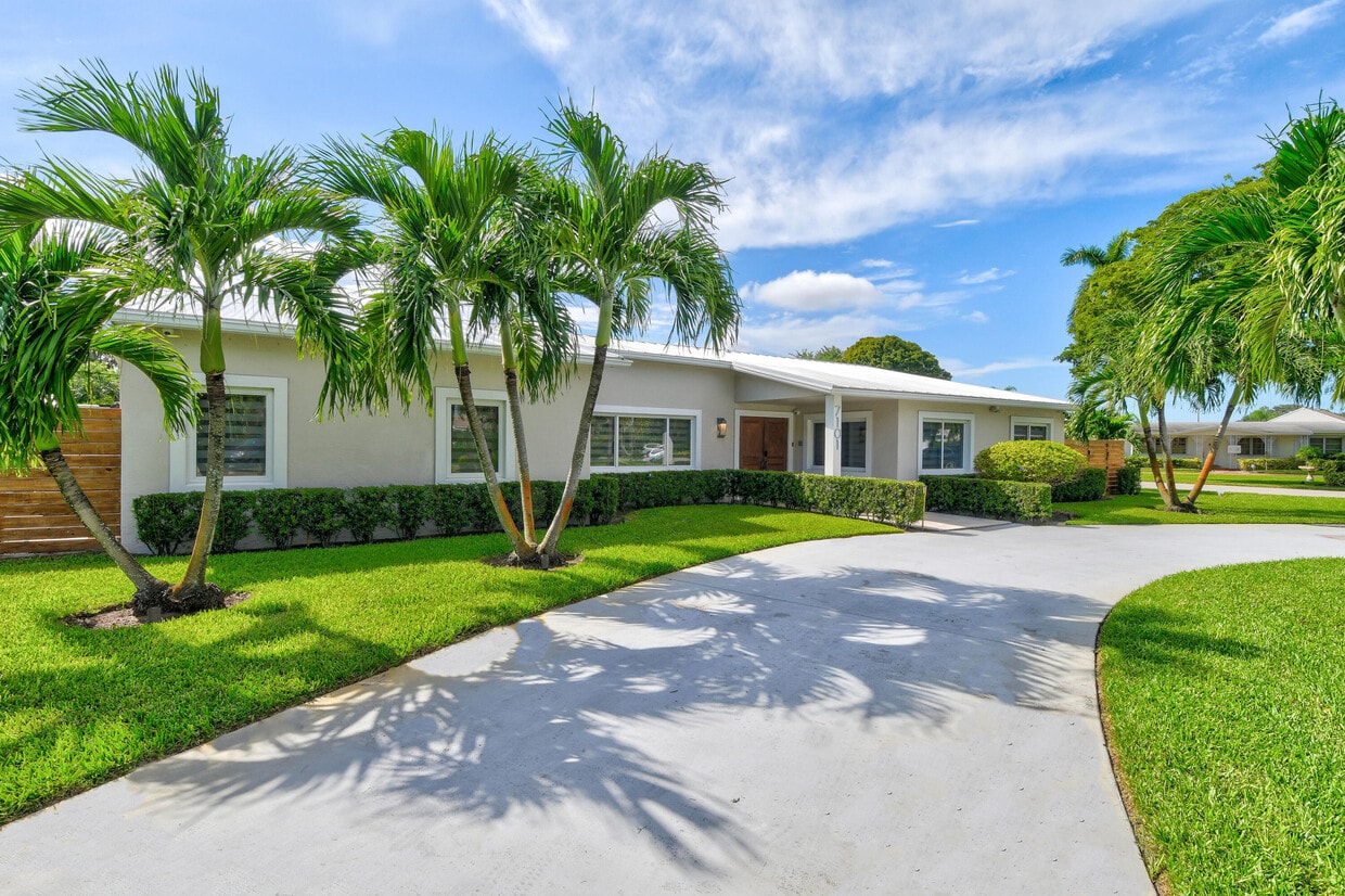 7101 W Lake Dr, West Palm Beach, FL 33406 House Rental in West Palm