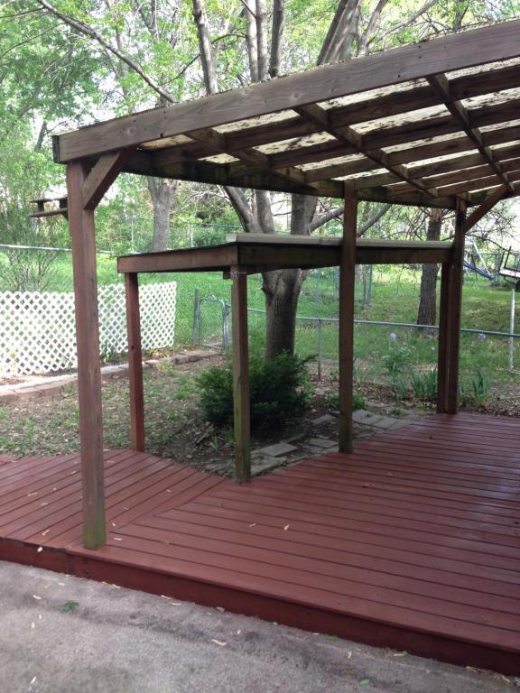 Building Photo - 10 Stevens Rd