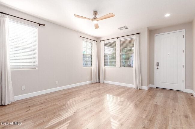 Foto del edificio - 868 E Zesta Ln