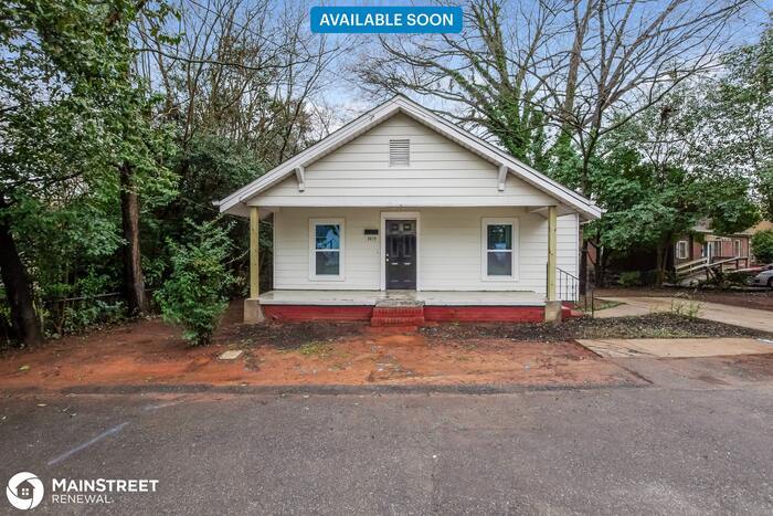 Primary Photo - 3415 Mathis Dr, Charlotte, NC 28208