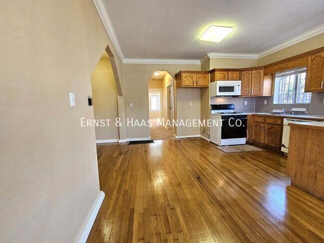 Foto del edificio - 107 Belmont Ave
