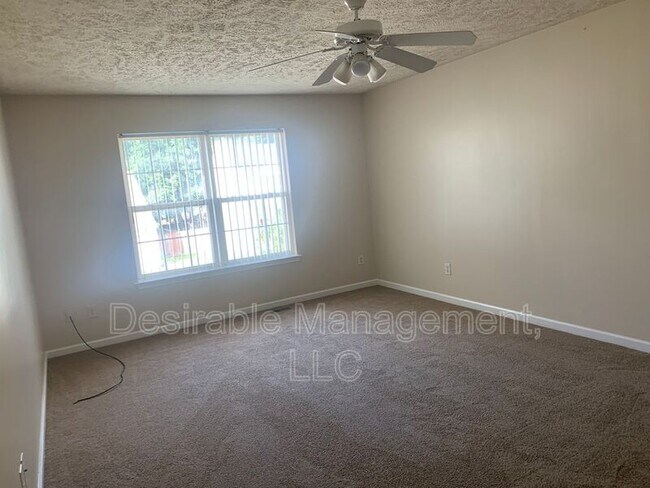 Building Photo - 203 Bradmere Loop