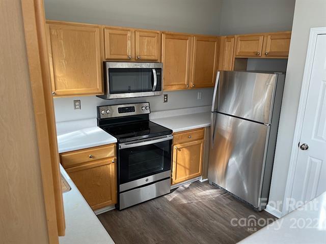 Foto del edificio - 9137 Meadowmont View Dr