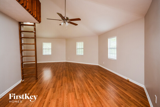 Building Photo - 100 Ashley Oaks Dr