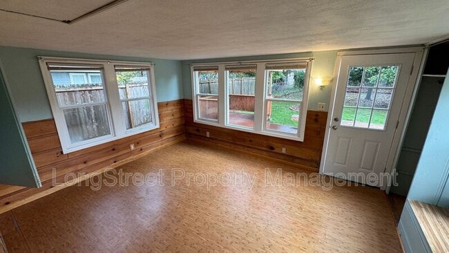 Foto del edificio - 1137 NW 13th St