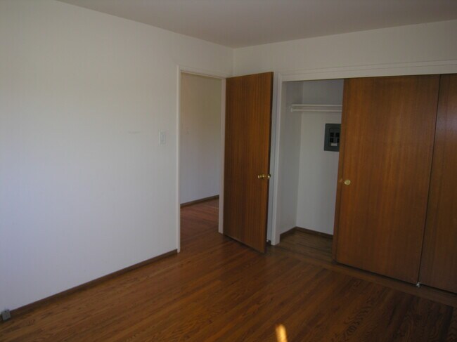 Building Photo - 2160 Ash St