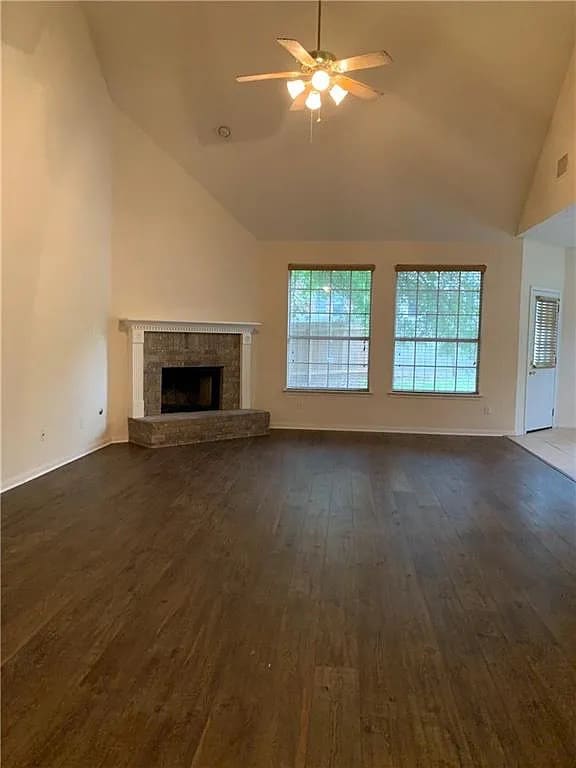 Building Photo - Room in House on Fort Grant Dr