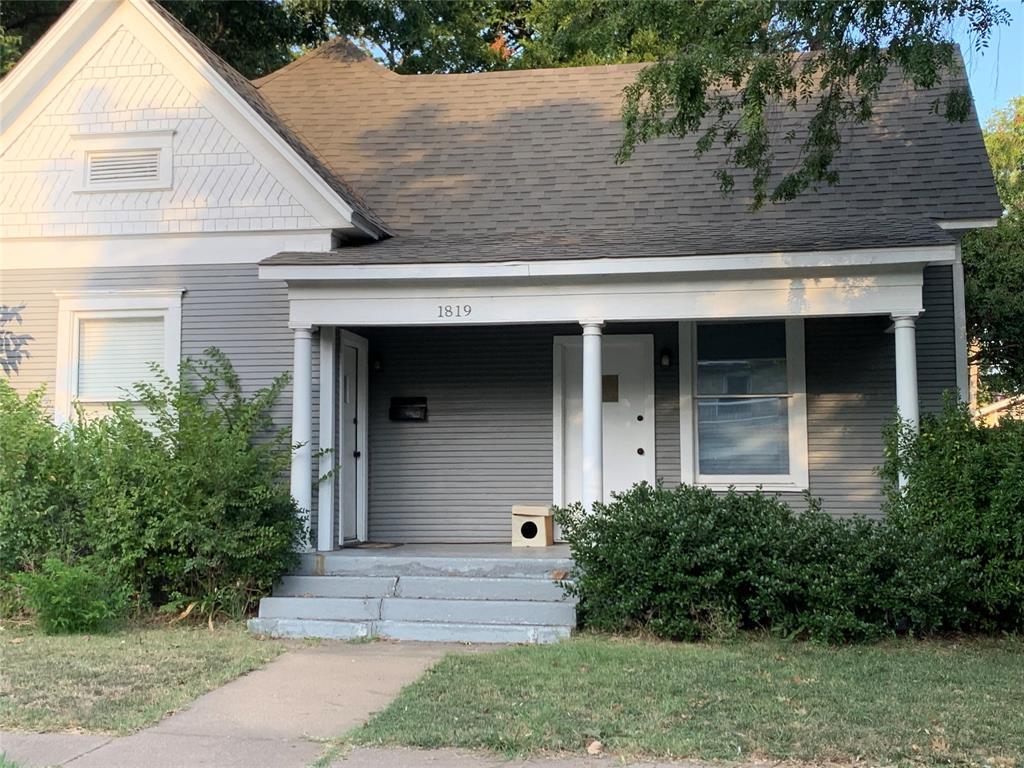 Primary Photo - 1819 College Ave