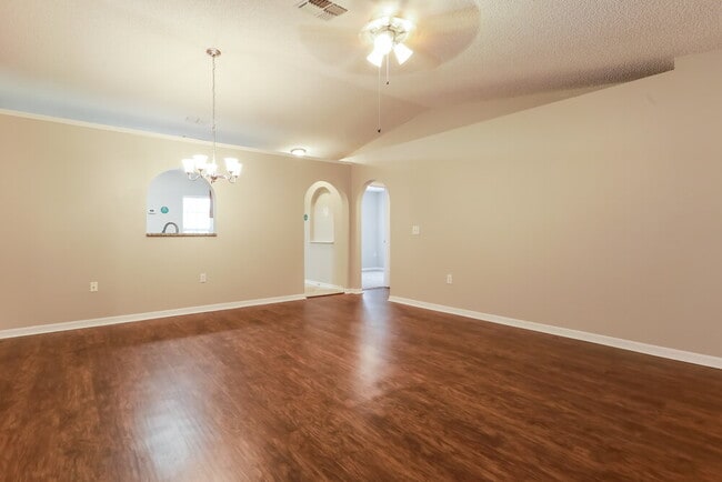 Building Photo - 2668 Lantana Lakes Dr W