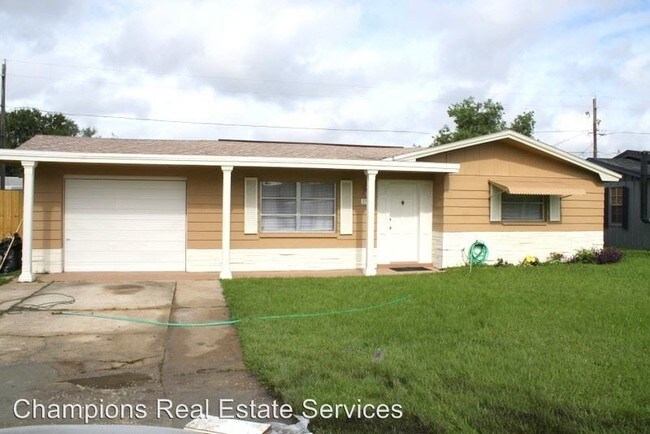 Building Photo - 2 br, 1.5 bath House - 3523 Kingsbury Dr