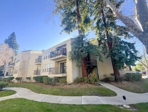 Building Photo - 39470 Albany Common