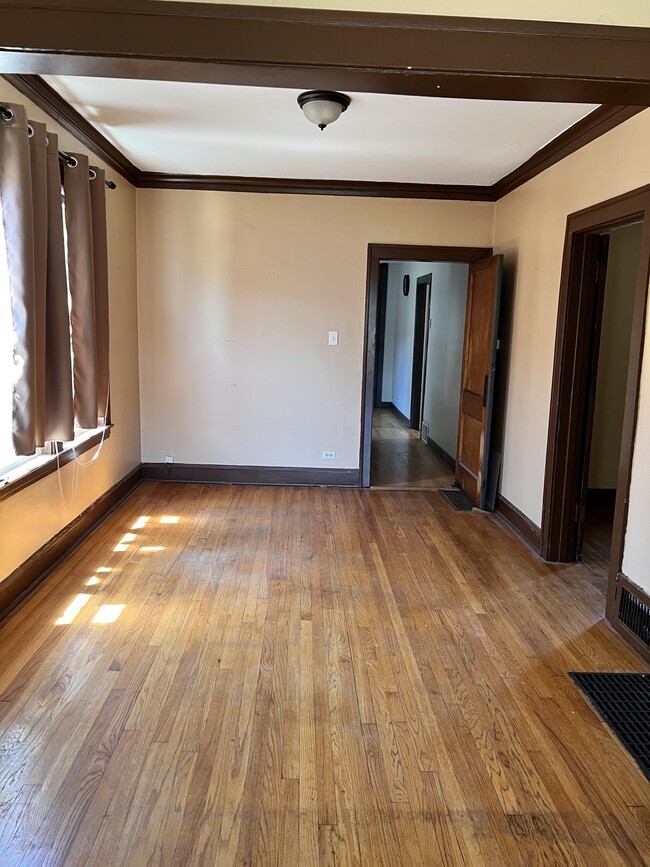 Building Photo - 3622 Rosemear Ave