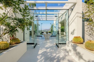 Building Photo - 8896 Lookout Mountain Ave