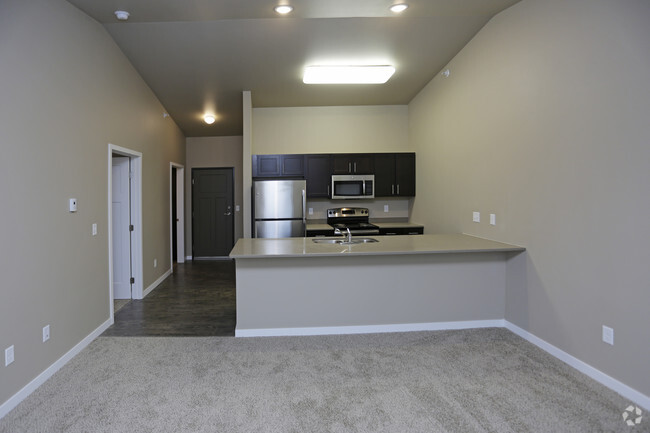 Kitchen - Pinecrest Apartment Homes