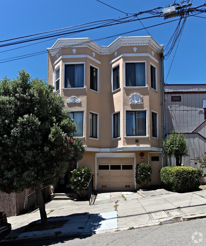 Primary Photo - 11 Wood St