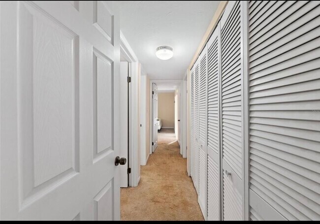 Foto del edificio - 401 NW 39th Rd