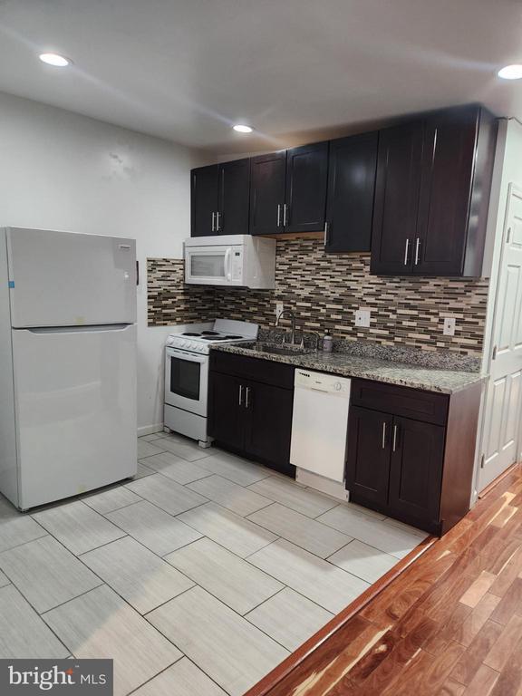 Foto del edificio - 1421 W Baltimore St