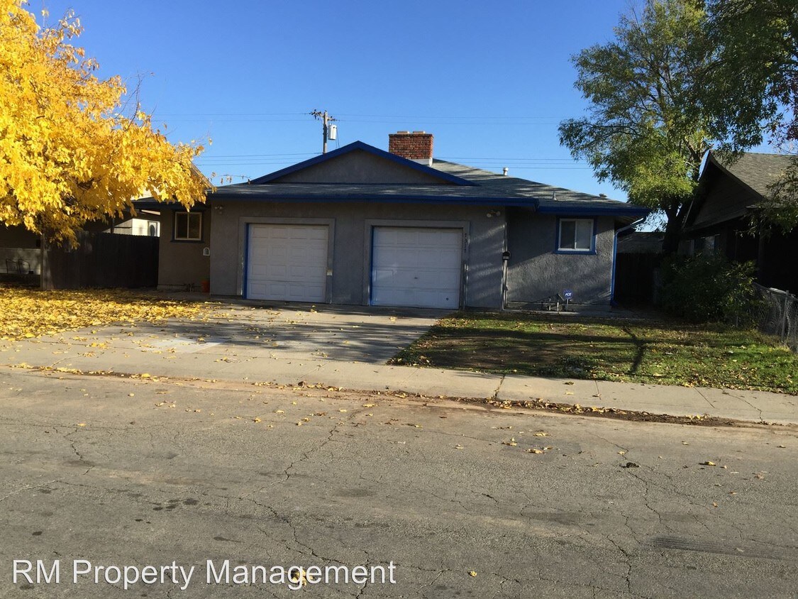 Primary Photo - 7308-7310 Berna Way