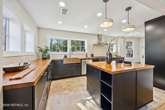 Foto del edificio - 1150 Willow Branch Ave