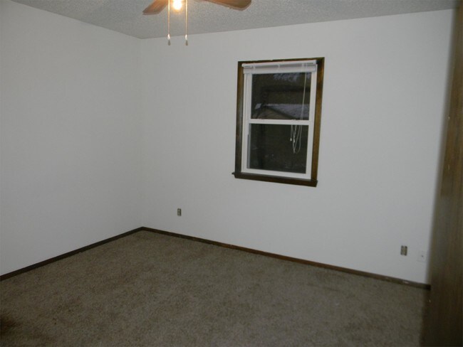 Foto del edificio - 860 Limbaugh Dr