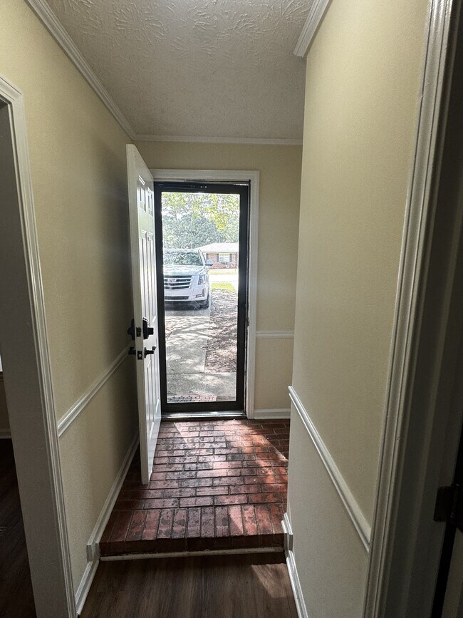 Foto del edificio - 482 Huntington Road