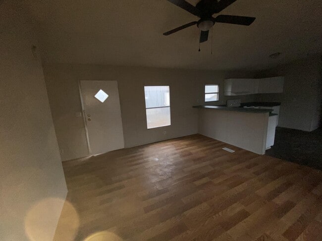 Building Photo - 1628 Pinon Ln