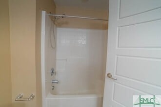 Building Photo - 252 Cottonham Ct