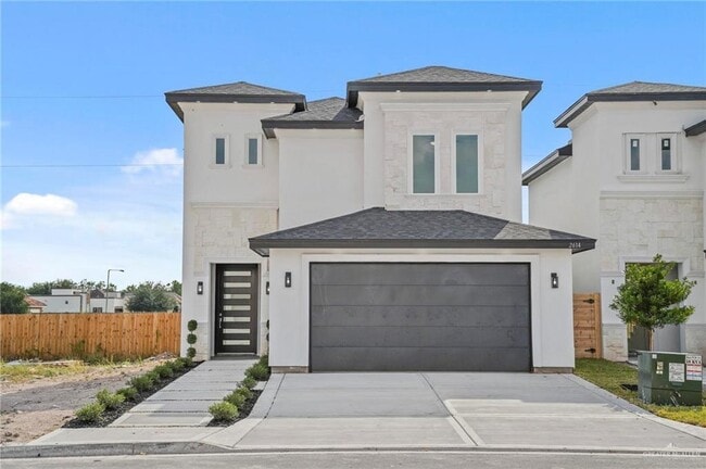 Building Photo - 17 E St