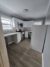 Building Photo - 327 Rustic Ave