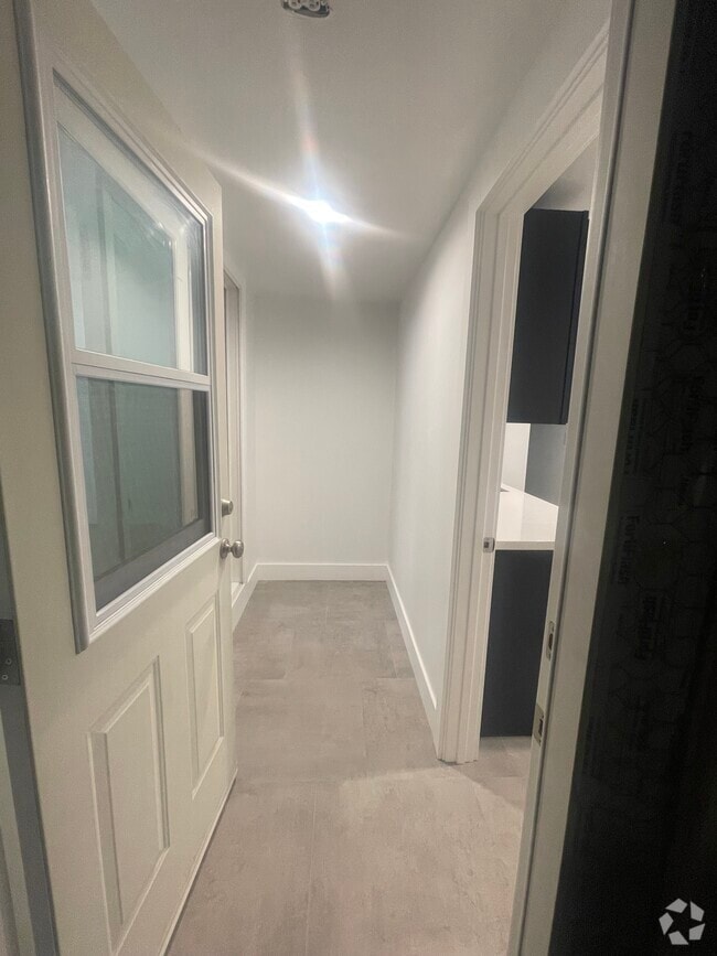 Building Photo - 4449 Palisade Dr