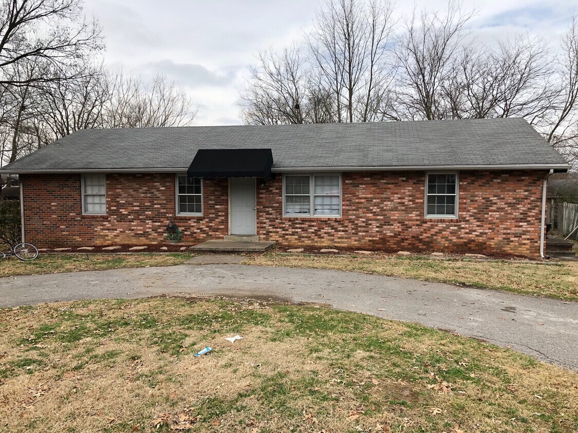 Primary Photo - 4 bedroom near WKU!
