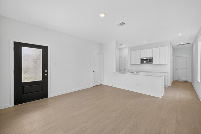 Building Photo - 28623 Great Saddle Trl