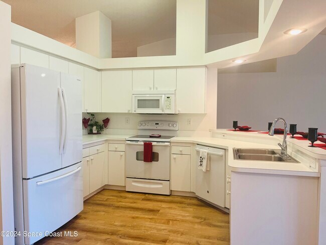 Building Photo - 2460 Wolf Creek Dr