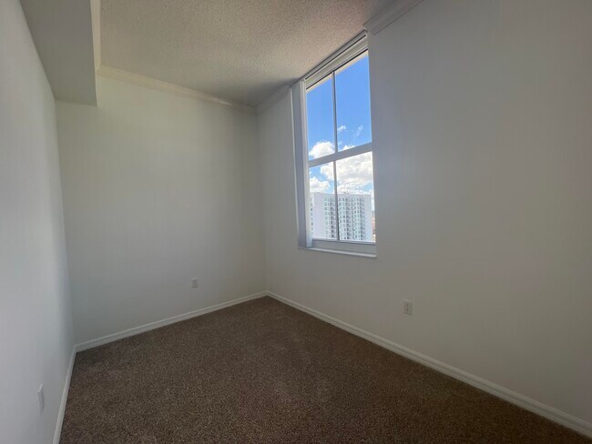 Foto del edificio - 255 Evernia St