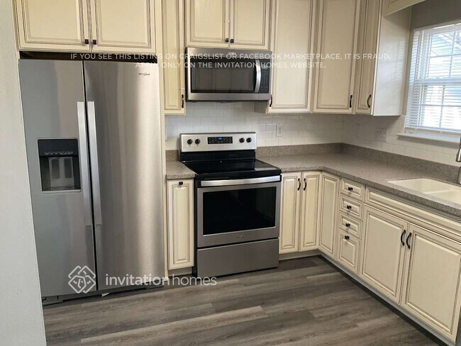 Building Photo - 9215 Ducati Ln