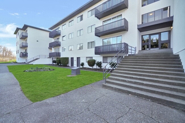 Building Photo - 1180 Colville Road