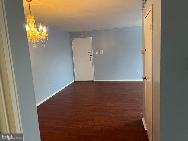 Foto del edificio - 9921 Bustleton Ave