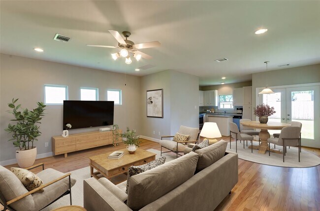 Foto del edificio - 612 E 38th St