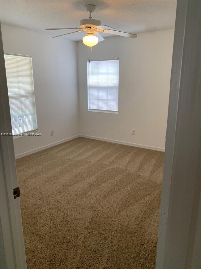 Foto del edificio - 3828 Dove Landing Rd
