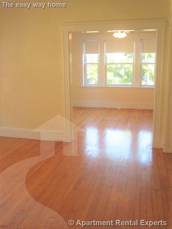 Photo - 14 Centre St Apartment